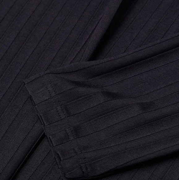 H&M Ribbed Turtleneck Dress - Picture 2 of 3